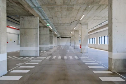 Apartamento T3 para Arrendamento em Algés, Linda-A-Velha e Cruz Quebrada-Dafundo
