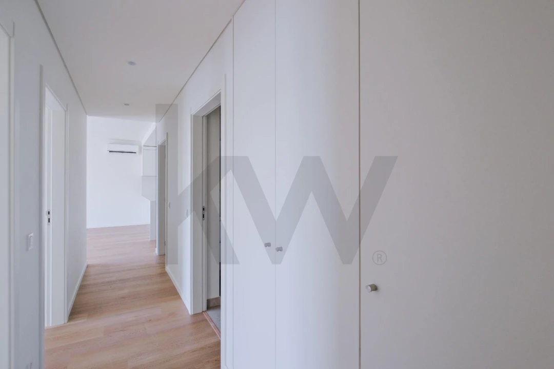 Apartamento T3 para Arrendamento em Algés, Linda-A-Velha e Cruz Quebrada-Dafundo Foto 20