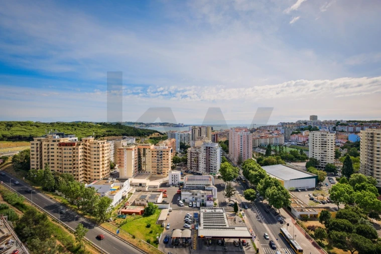Apartamento T3 para Arrendamento em Algés, Linda-A-Velha e Cruz Quebrada-Dafundo Foto 29