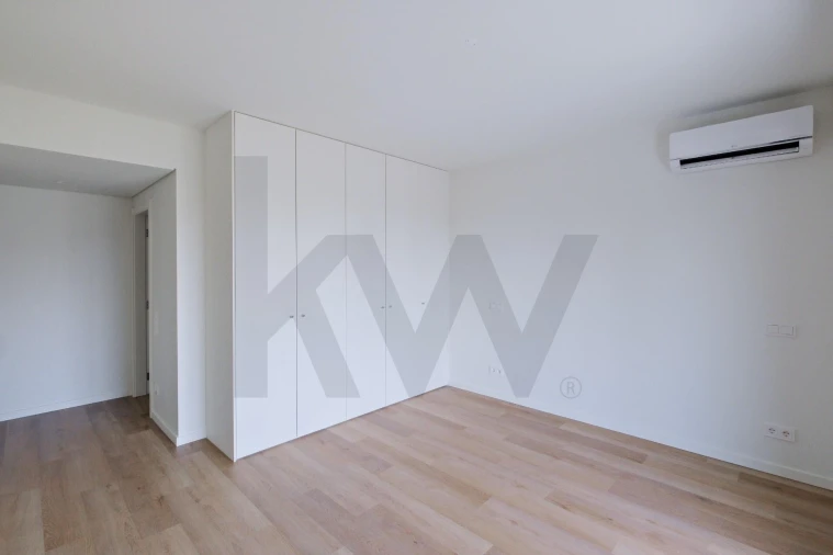Apartamento T3 para Arrendamento em Algés, Linda-A-Velha e Cruz Quebrada-Dafundo Foto 15