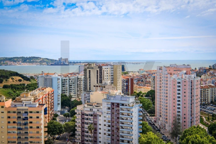 Apartamento T3 para Arrendamento em Algés, Linda-A-Velha e Cruz Quebrada-Dafundo Foto 28