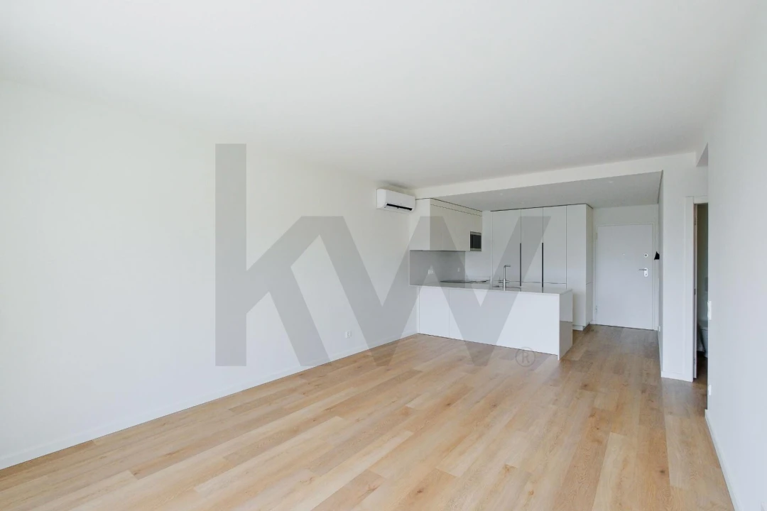 Apartamento T3 para Arrendamento em Algés, Linda-A-Velha e Cruz Quebrada-Dafundo Foto 7