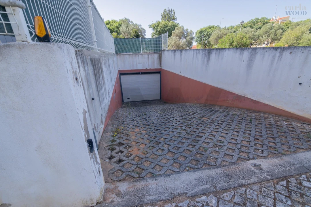 Apartamento T2 para Venda em Portimão Foto 5