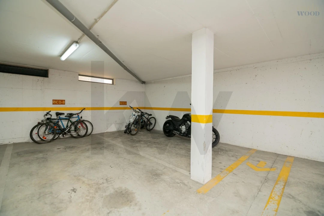 Apartamento T2 para Venda em Portimão Foto 44