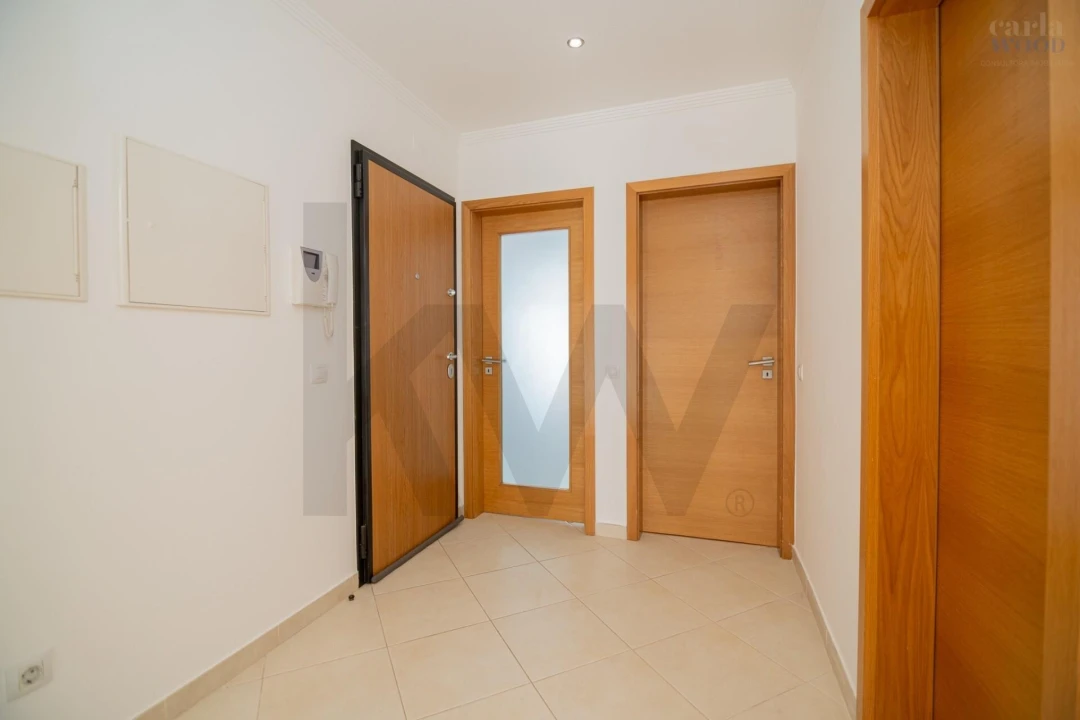 Apartamento T2 para Venda em Portimão Foto 7