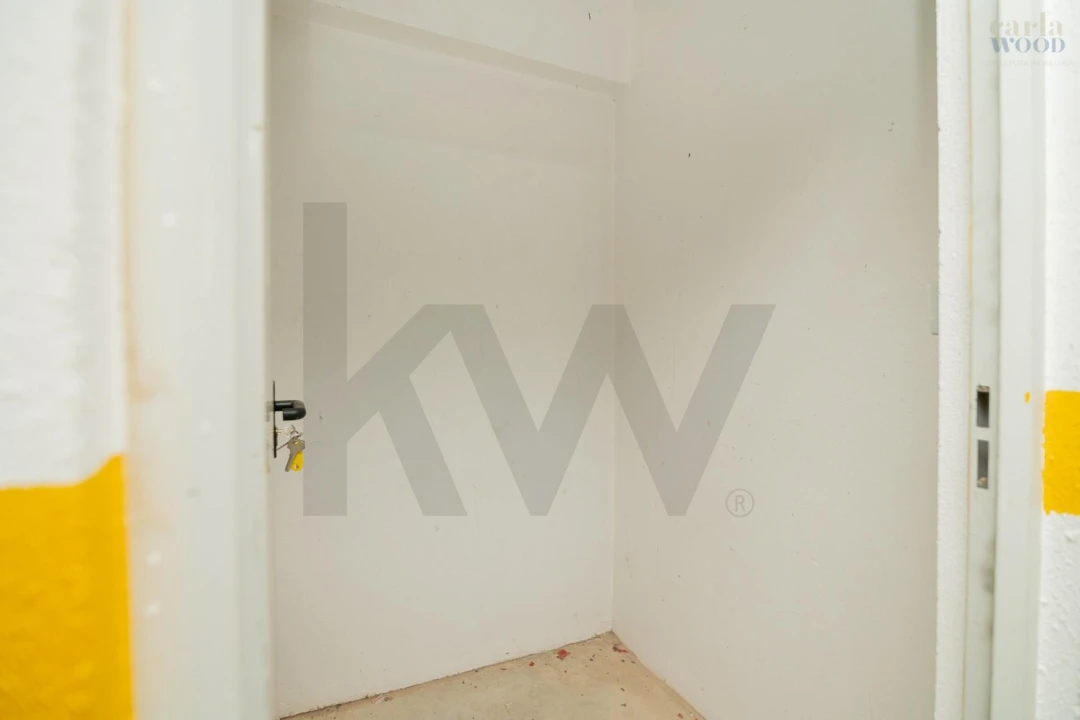Apartamento T2 para Venda em Portimão Foto 48
