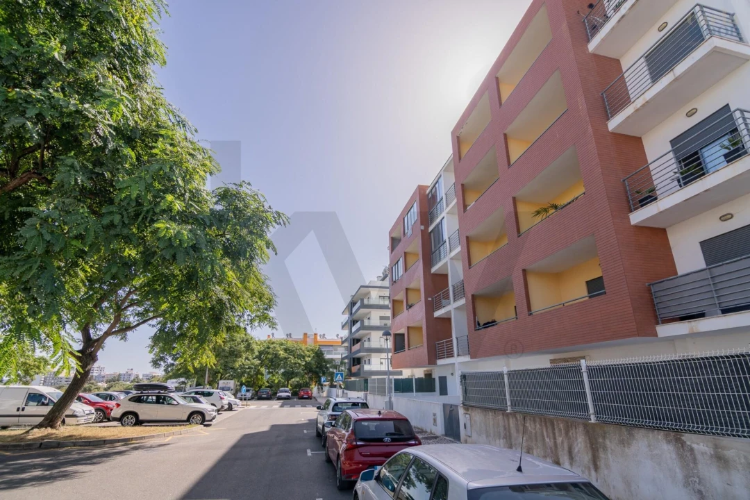 Apartamento T2 para Venda em Portimão Foto 4