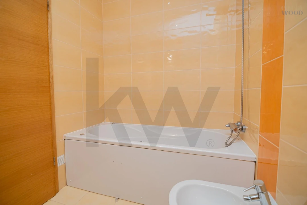Apartamento T2 para Venda em Portimão Foto 28