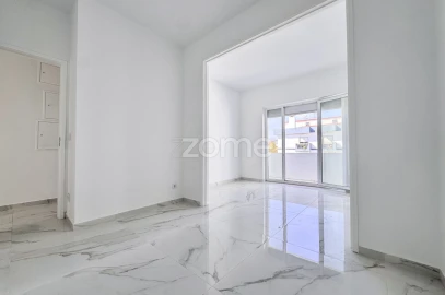 Apartamento T2 para Venda em Cacém e São Marcos