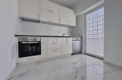 Apartamento T2 para Venda em Cacém e São Marcos