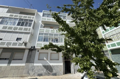 Apartamento T2 para Venda em Cacém e São Marcos