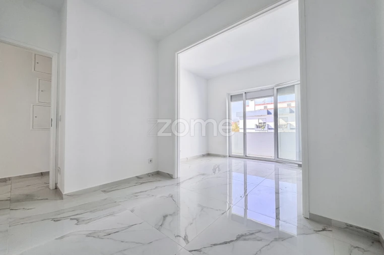 Apartamento T2 para Venda em Cacém e São Marcos Foto 10