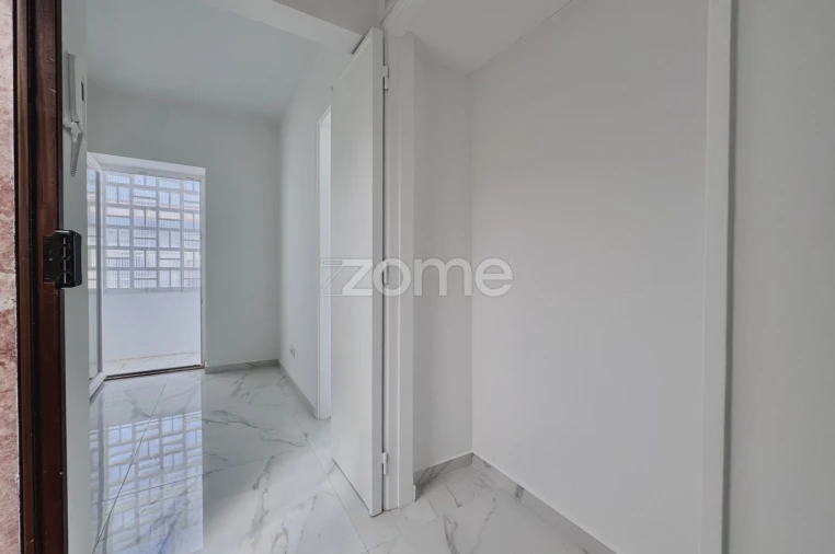 Apartamento T2 para Venda em Cacém e São Marcos Foto 11