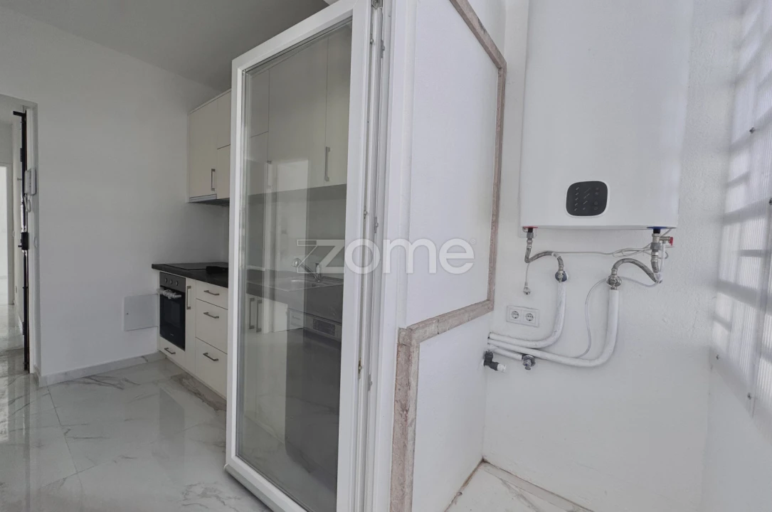Apartamento T2 para Venda em Cacém e São Marcos Foto 8