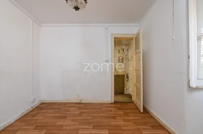 Apartamento T1 para Venda em Santa Maria Maior