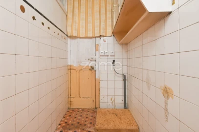 Apartamento T1 para Venda em Santa Maria Maior