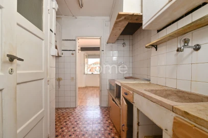 Apartamento T1 para Venda em Santa Maria Maior