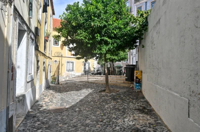 Apartamento T1 para Venda em Santa Maria Maior