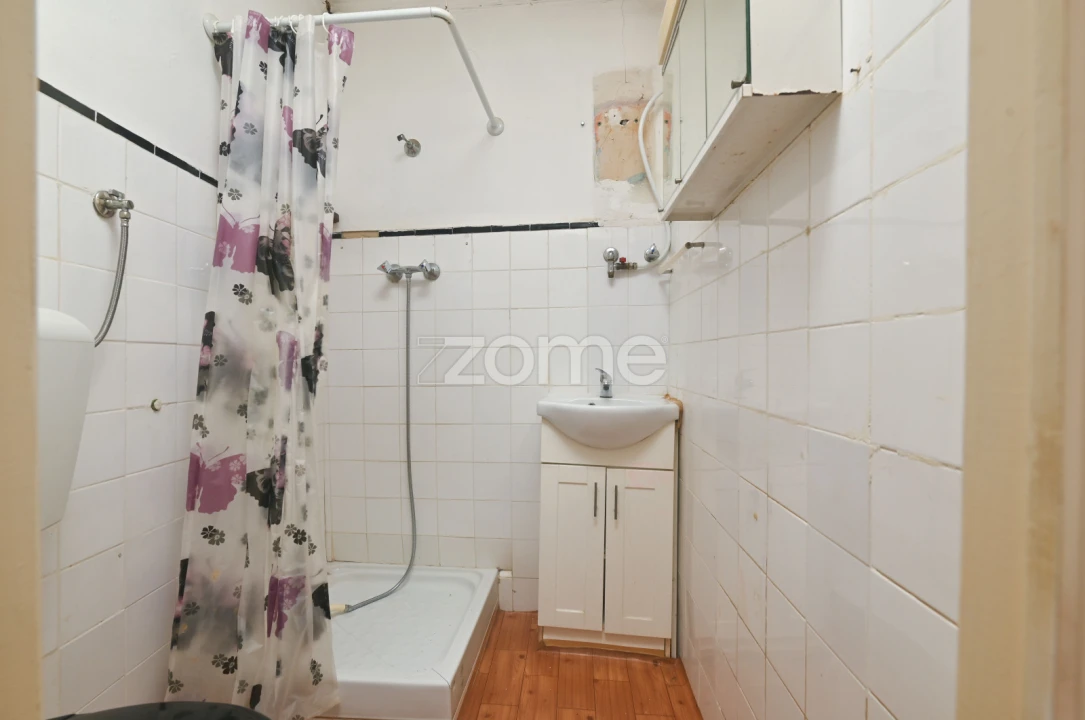 Apartamento T1 para Venda em Santa Maria Maior Foto 18