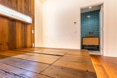 Apartamento T2 para Venda em Oeiras e São Julião da Barra, Paço de Arcos e Caxias