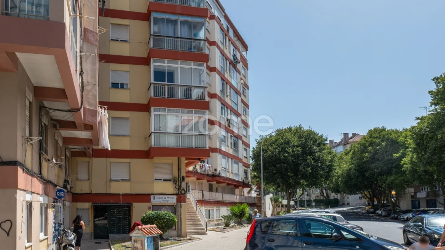 Apartamento T1 para Arrendamento em Venteira