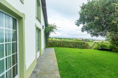 Moradia T3 para Venda em Rabo de Peixe