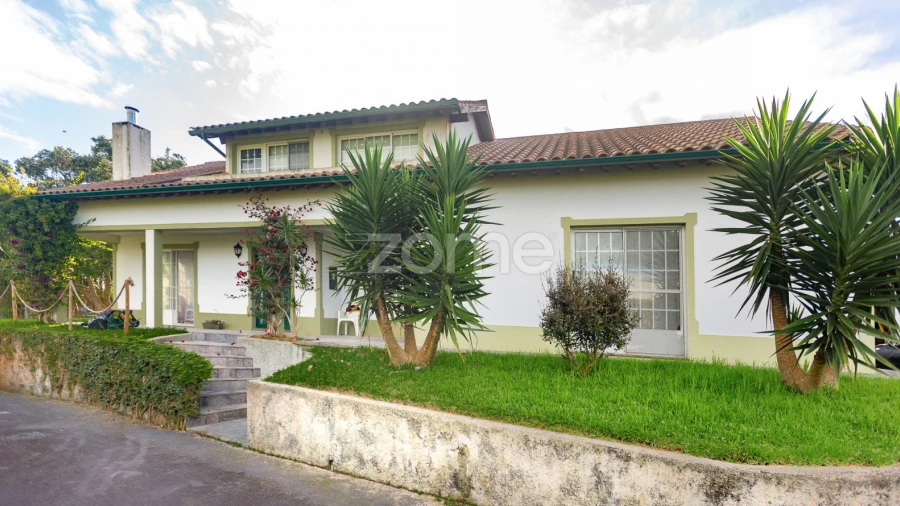 Moradia T3 para Venda em Rabo de Peixe