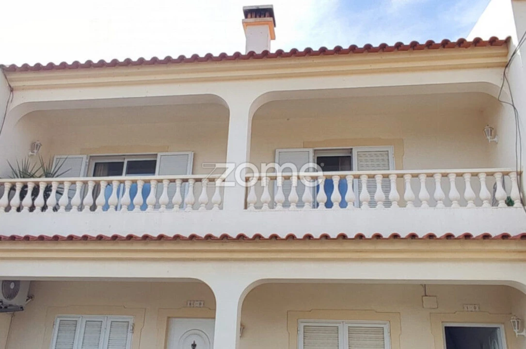 Apartamento T2 para Arrendamento em Silves Foto 2