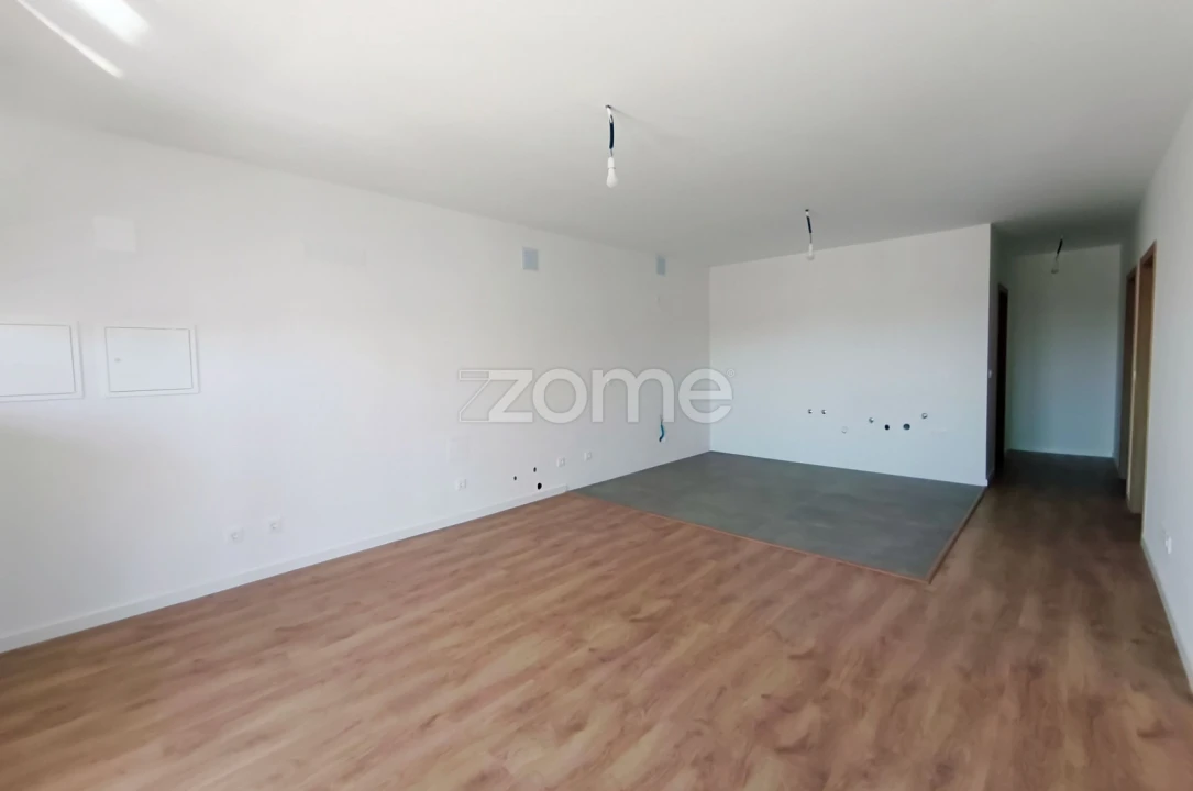 Apartamento T2 para Venda em Viana do Alentejo Foto 6