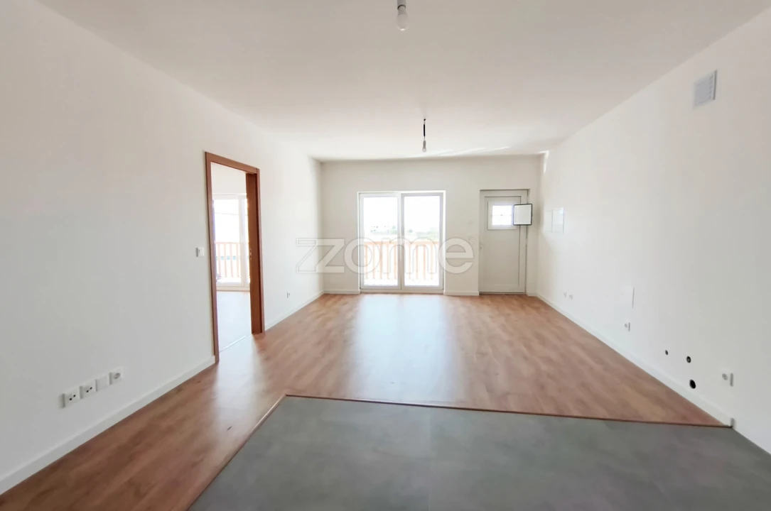 Apartamento T2 para Venda em Viana do Alentejo Foto 8