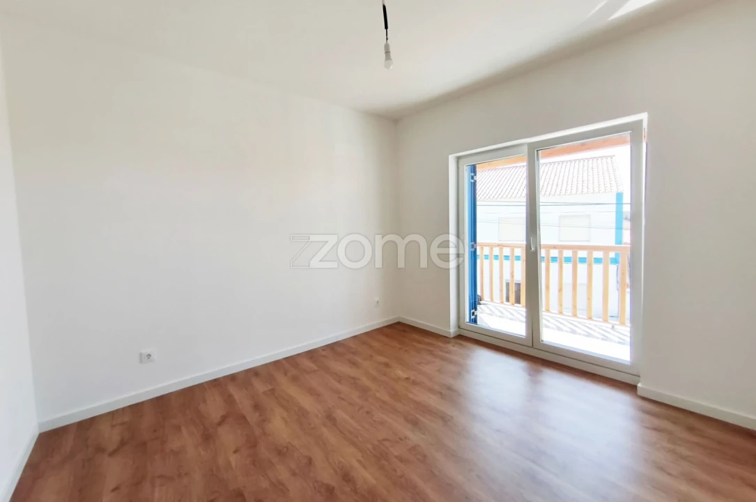 Apartamento T2 para Venda em Viana do Alentejo Foto 10