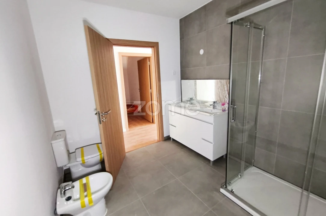 Apartamento T2 para Venda em Viana do Alentejo Foto 17