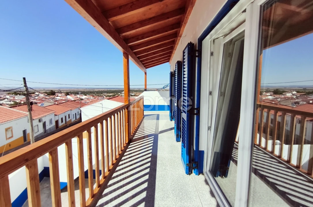 Apartamento T2 para Venda em Viana do Alentejo Foto 1