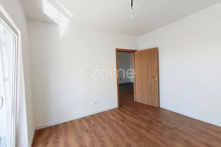 Apartamento T2 para Venda em Viana do Alentejo Foto 12