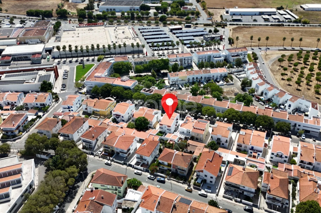 Moradia T4 para Venda em Beja (Santiago Maior e São João Baptista) Foto 2