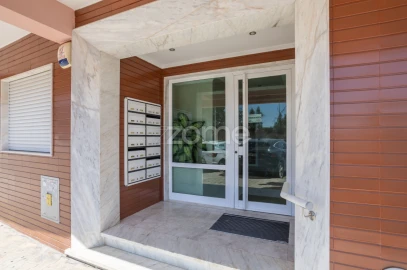 Apartamento T3 para Venda em Corroios