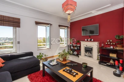 Apartamento T3 para Venda em Corroios