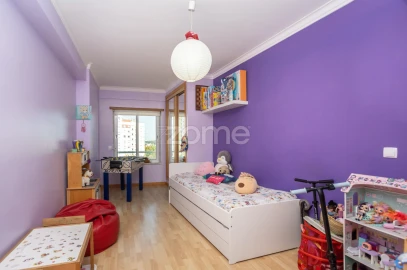 Apartamento T3 para Venda em Corroios