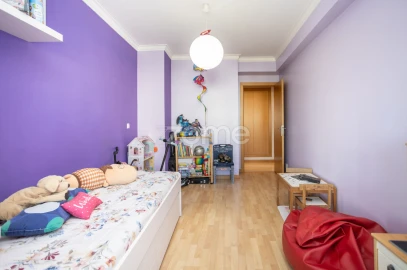 Apartamento T3 para Venda em Corroios