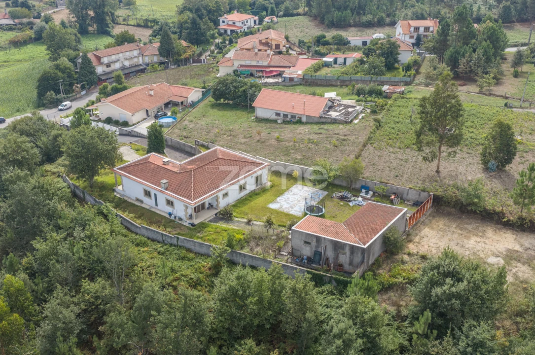 Moradia T3 para Venda em Oleiros Foto 30