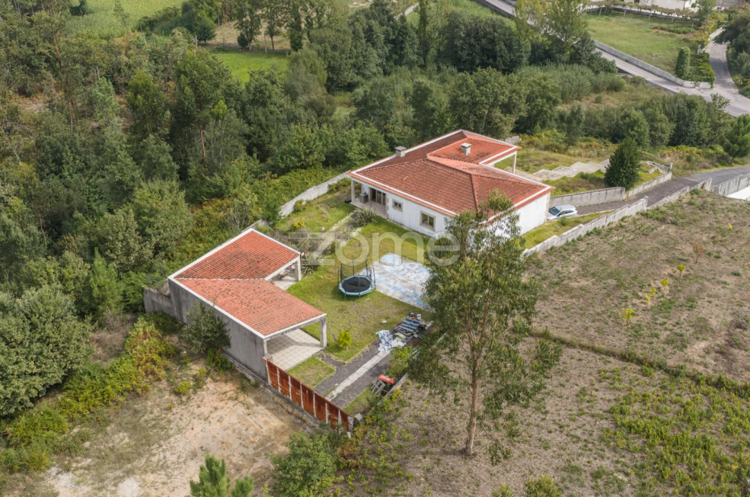 Moradia T3 para Venda em Oleiros Foto 31