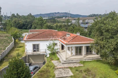 Moradia T3 para Venda em Oleiros