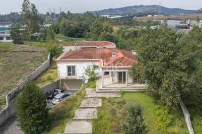 Moradia T3 para Venda em Oleiros