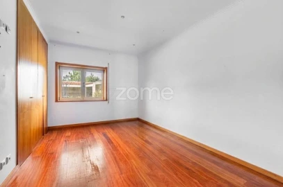 Moradia T3 para Venda em Oleiros