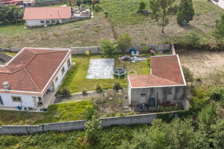Moradia T3 para Venda em Oleiros Foto 38