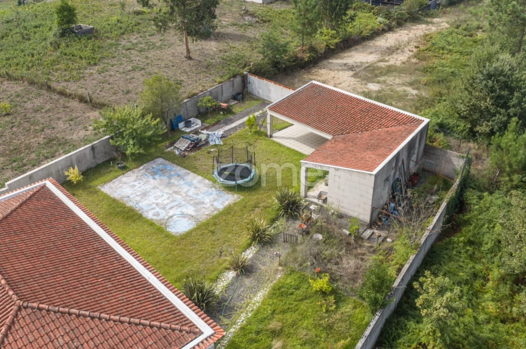 Moradia T3 para Venda em Oleiros Foto 39