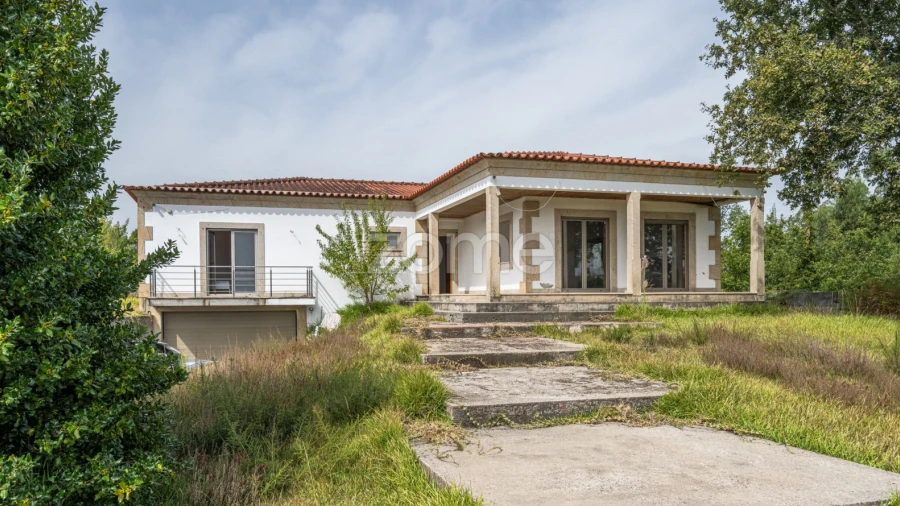 Moradia T3 para Venda em Oleiros
