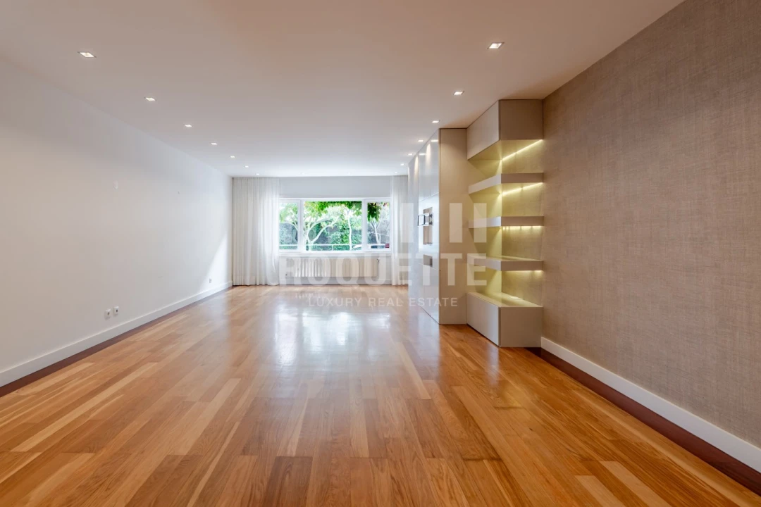 Apartamento T4 para Venda em Aldoar, Foz do Douro e Nevogilde Foto 6