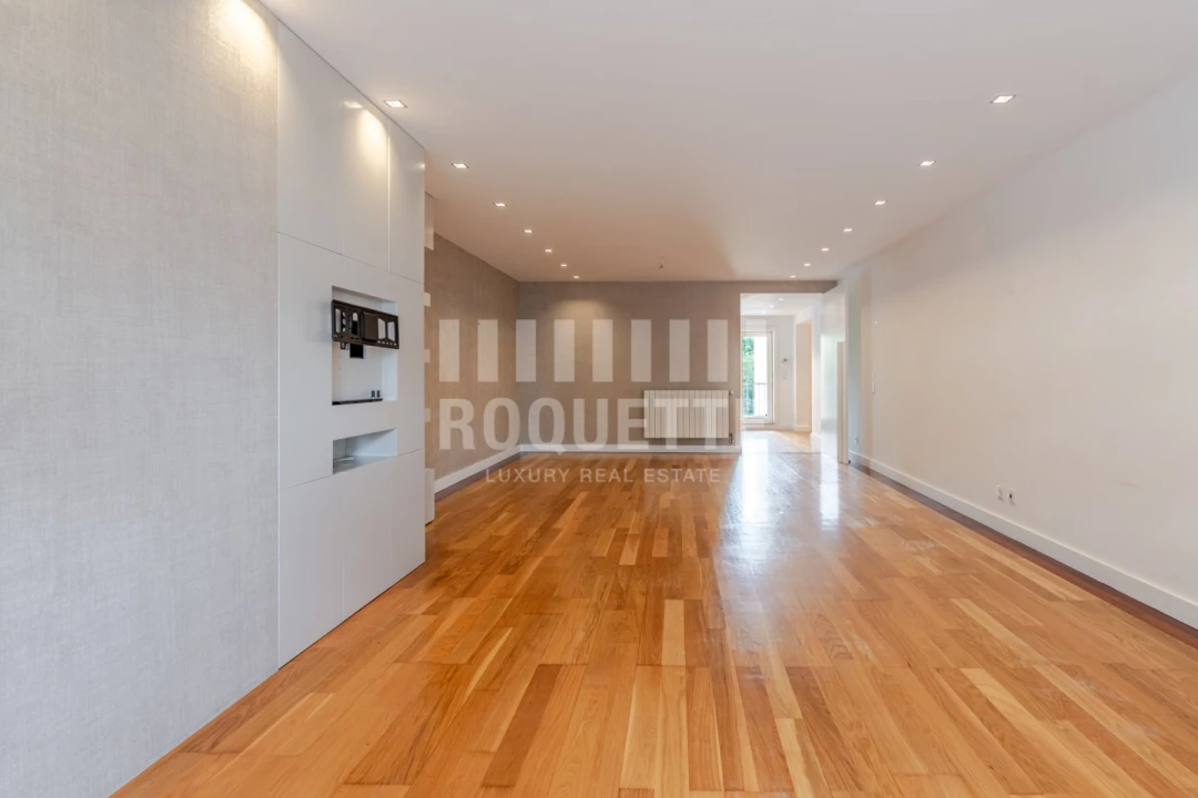 Apartamento T4 para Venda em Aldoar, Foz do Douro e Nevogilde Foto 7