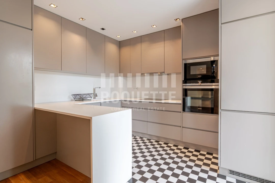 Apartamento T4 para Venda em Aldoar, Foz do Douro e Nevogilde Foto 10